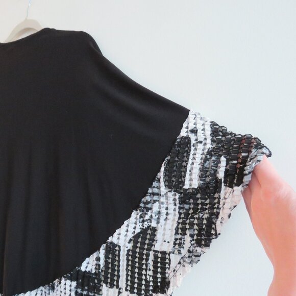 JOSEPH RIBKOFF Asymmetric Hem Waffle Trim Black Oversized Tunic Top - Size 12 - Picture 12 of 13